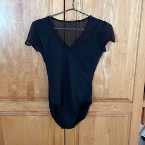 Mirella V Neck Cap Sleeve Leo